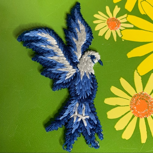 Embroidered Bird Patch - Picture 5 of 5